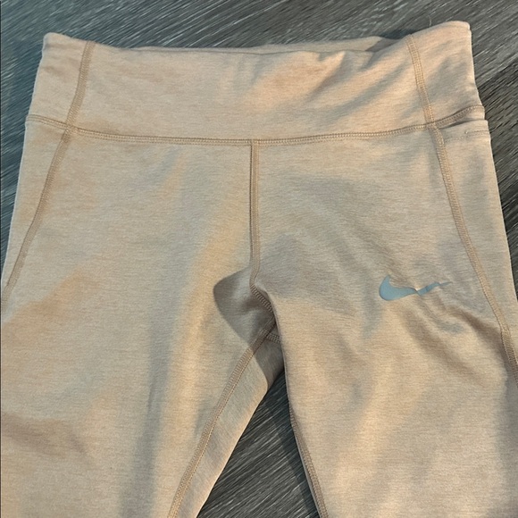 Nike Leggings - Picture 2 of 6
